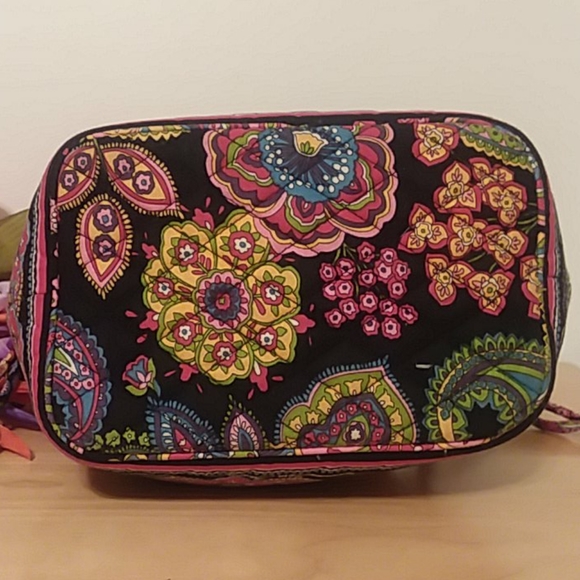 Vera Bradley Symphony in Hue Winter 2009 Archived Print Small Bucket Bag - Picture 11 of 16